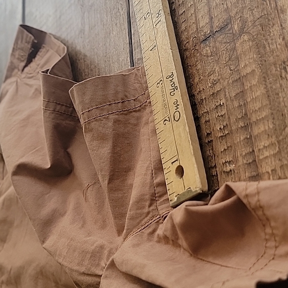 💥COLUMBIA sz 6 khaki shorts 4" inseam - Picture 5 of 5